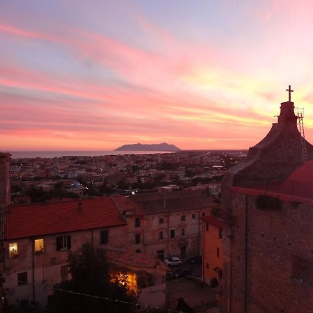 Torrione San Giovanni I Terracina Exterior photo